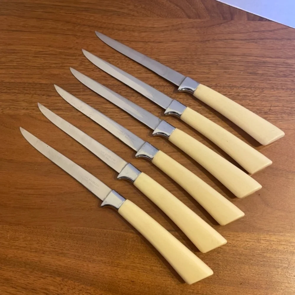 Vintage Carvel Hall 440 Stainless Steel Steak Knife Set